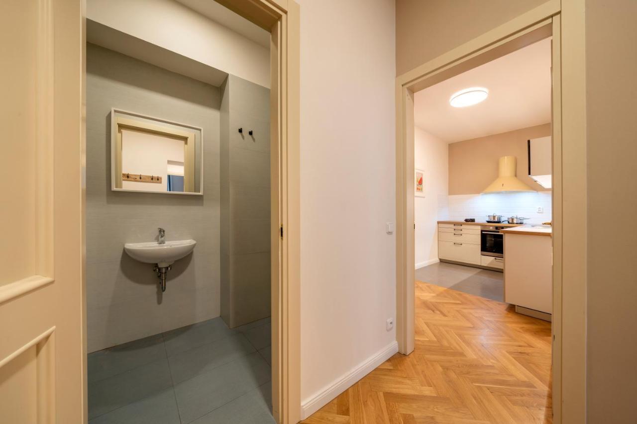 Apart Hotel Zborovska Prague Exterior photo