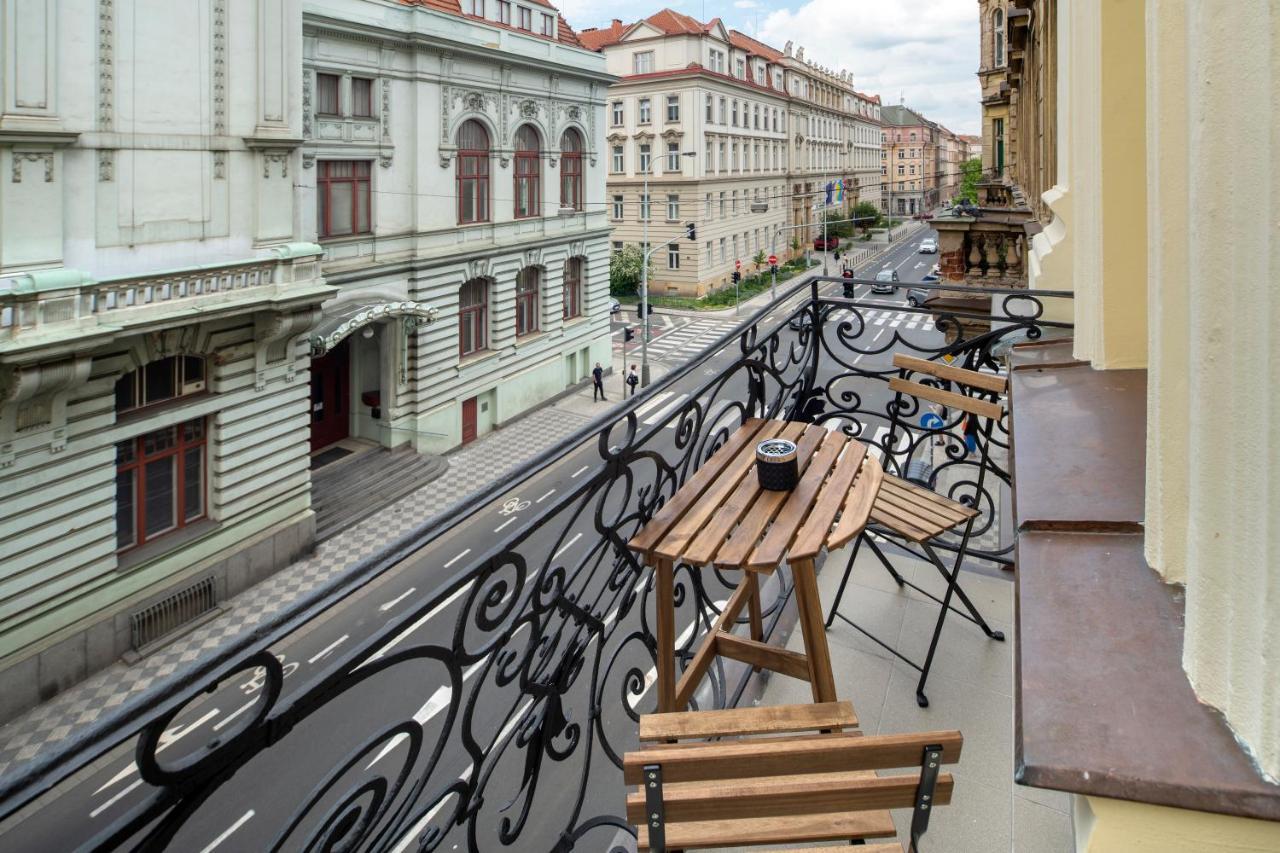 Apart Hotel Zborovska Prague Exterior photo