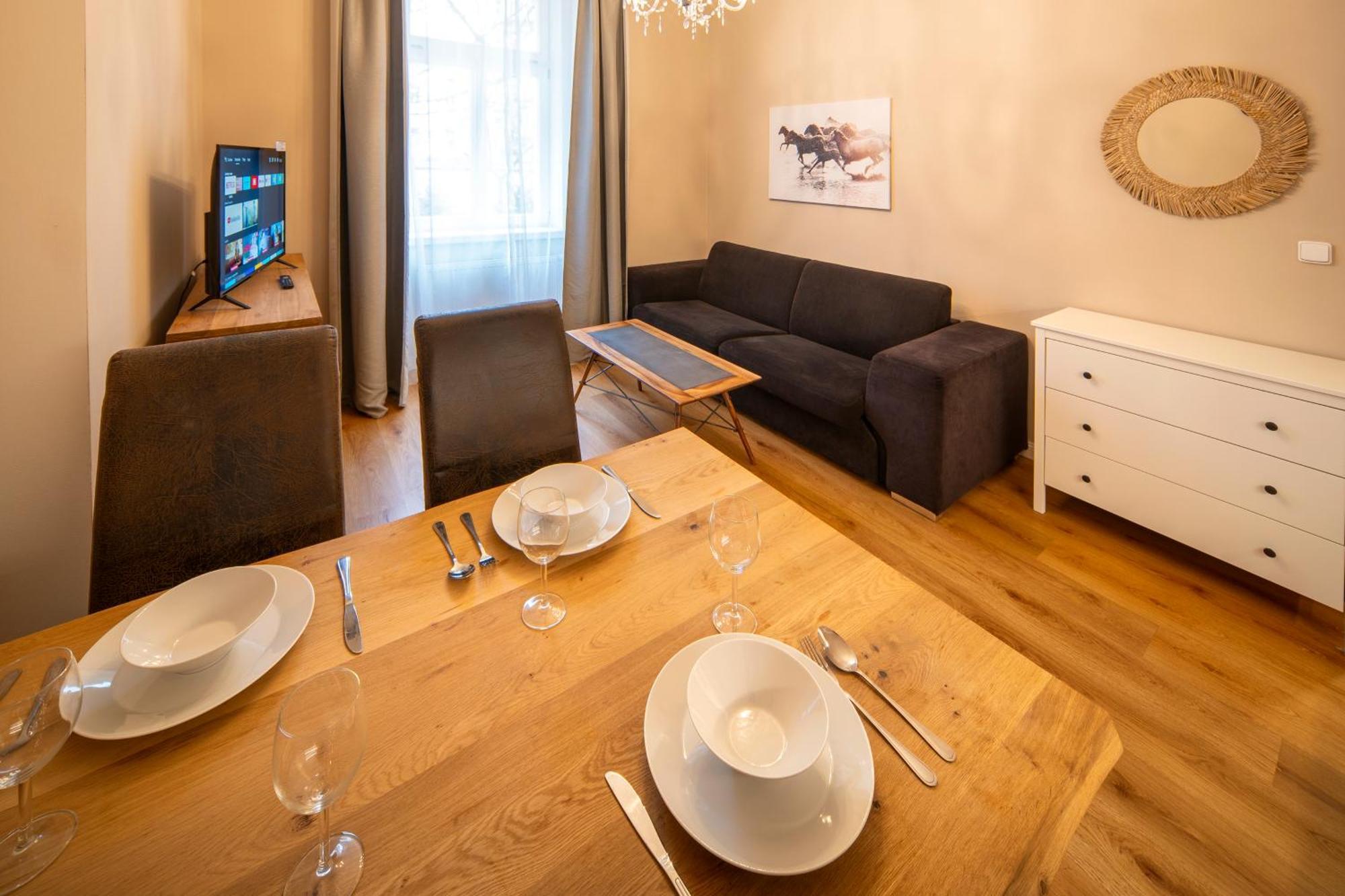 Apart Hotel Zborovska Prague Exterior photo